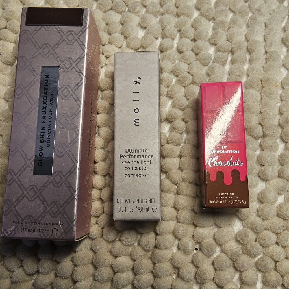 NWOT Make up Bundle Mally Concealer and Revolution Foundation and lipstick